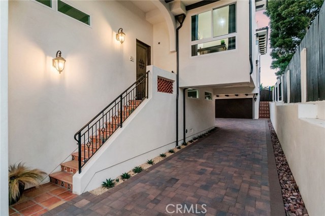 636 Vincent Park #A, Redondo Beach, California 90277, 3 Bedrooms Bedrooms, ,2 BathroomsBathrooms,Residential,Sold,Vincent Park #A,SB20200007