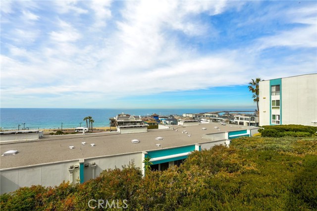 650 The Vlg, Redondo Beach, California 90277, 1 Bedroom Bedrooms, ,1 BathroomBathrooms,Residential,Sold,The Vlg,SB18021367