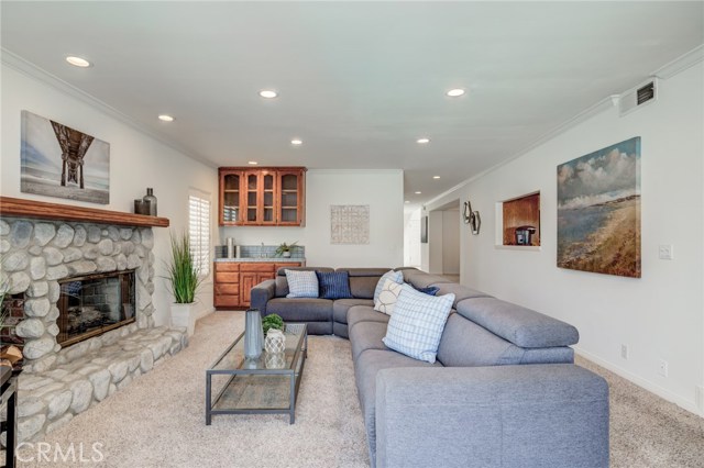 513 Camino Real, Redondo Beach, California 90277, 5 Bedrooms Bedrooms, ,2 BathroomsBathrooms,Residential,Sold,Camino Real,SB20152280