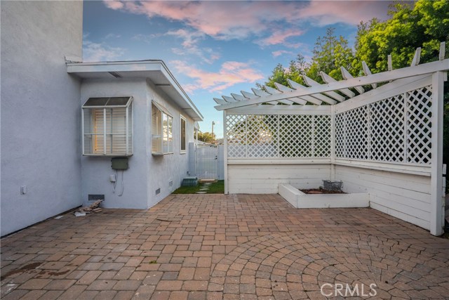 2817 Fisk Lane, Redondo Beach, California 90278, 4 Bedrooms Bedrooms, ,3 BathroomsBathrooms,Residential,Sold,Fisk,CV20139455
