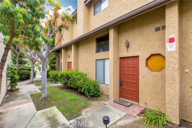 2304 Mathews Avenue, Redondo Beach, California 90278, 2 Bedrooms Bedrooms, ,1 BathroomBathrooms,Residential,Sold,Mathews,TR20131793