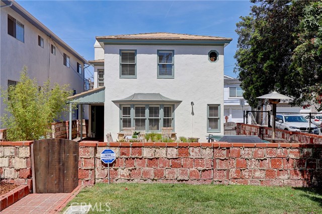 429 20th Street, Manhattan Beach, California 90266, 3 Bedrooms Bedrooms, ,2 BathroomsBathrooms,Residential,Sold,20th,SB18084073