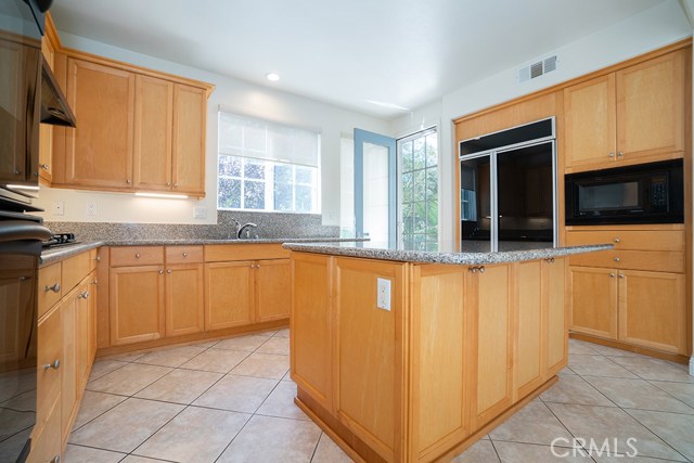 16 Pepper Tree Lane, Rolling Hills Estates, California 90274, 3 Bedrooms Bedrooms, ,4 BathroomsBathrooms,Residential,Sold,Pepper Tree,SB18282891