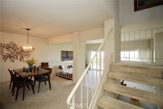 11 Hilltop Circle, Rancho Palos Verdes, California 90275, 2 Bedrooms Bedrooms, ,2 BathroomsBathrooms,Residential,Sold,Hilltop,OC17166003