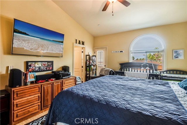 704 Pacific Coast Hwy, Redondo Beach, California 90277, 3 Bedrooms Bedrooms, ,2 BathroomsBathrooms,Residential,Sold,Pacific Coast Hwy,SB18201365