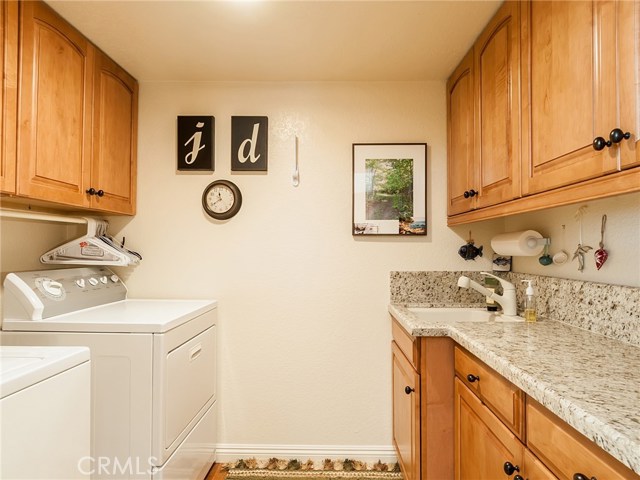 317 Broadway, Redondo Beach, California 90277, 3 Bedrooms Bedrooms, ,2 BathroomsBathrooms,Residential,Sold,Broadway,SB17224085