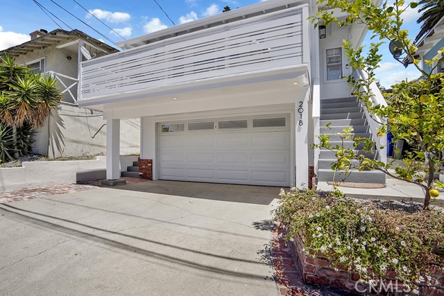 2018 Springfield Avenue, Hermosa Beach, California 90254, 3 Bedrooms Bedrooms, ,2 BathroomsBathrooms,Residential,Sold,Springfield,NP21090938