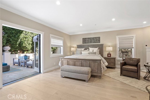 313 Avenue F, Redondo Beach, California 90277, 5 Bedrooms Bedrooms, ,4 BathroomsBathrooms,Residential,Sold,Avenue F,OC21017149