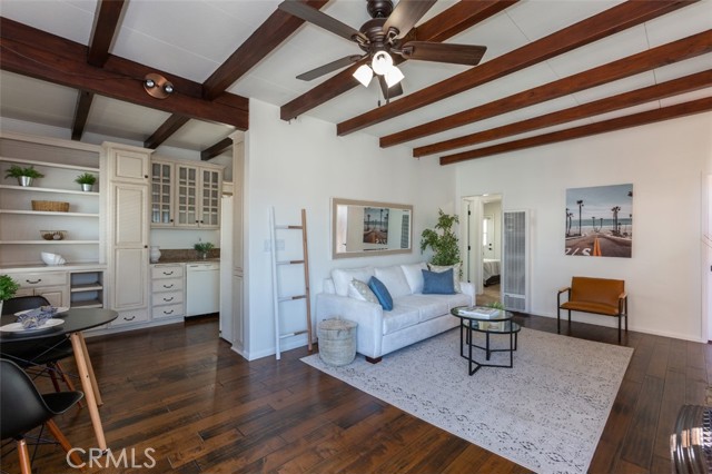 208 Kelp Street, Manhattan Beach, California 90266, 3 Bedrooms Bedrooms, ,1 BathroomBathrooms,Residential,Sold,Kelp,SB21034539