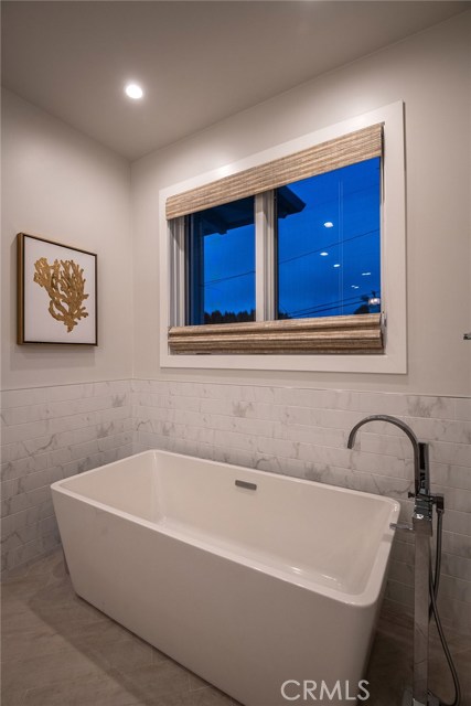 1450 23rd Street, Manhattan Beach, California 90266, 5 Bedrooms Bedrooms, ,2 BathroomsBathrooms,Residential,Sold,23rd,SB19093851