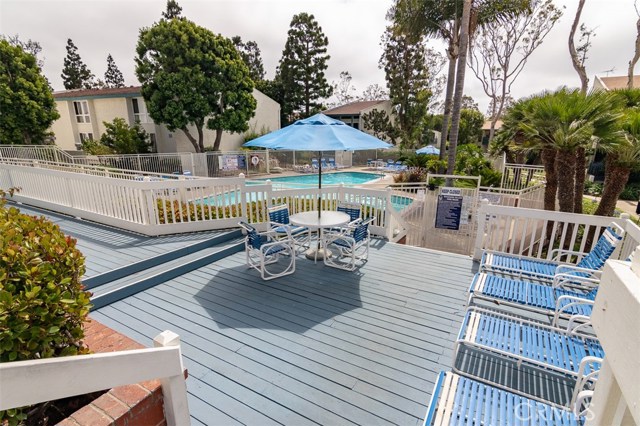 902 Camino Real, Redondo Beach, California 90277, 2 Bedrooms Bedrooms, ,1 BathroomBathrooms,Residential,Sold,Camino Real,SB18179214