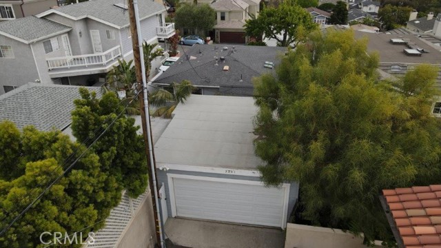 3201 Laurel Avenue, Manhattan Beach, California 90266, 3 Bedrooms Bedrooms, ,2 BathroomsBathrooms,Residential,Sold,Laurel,SB21135859