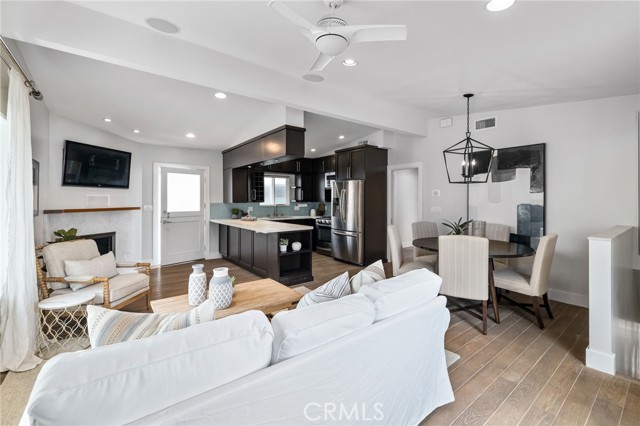 817 Valley Drive, Manhattan Beach, California 90266, 3 Bedrooms Bedrooms, ,2 BathroomsBathrooms,Residential,Sold,Valley,SB21017853