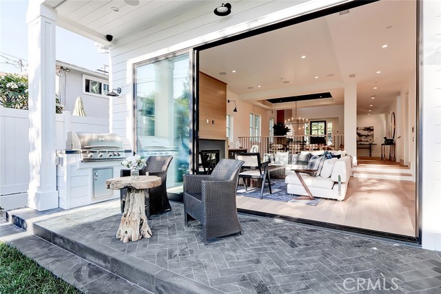 3405 Pine Avenue, Manhattan Beach, California 90266, 5 Bedrooms Bedrooms, ,4 BathroomsBathrooms,Residential,Sold,Pine,SB20165715