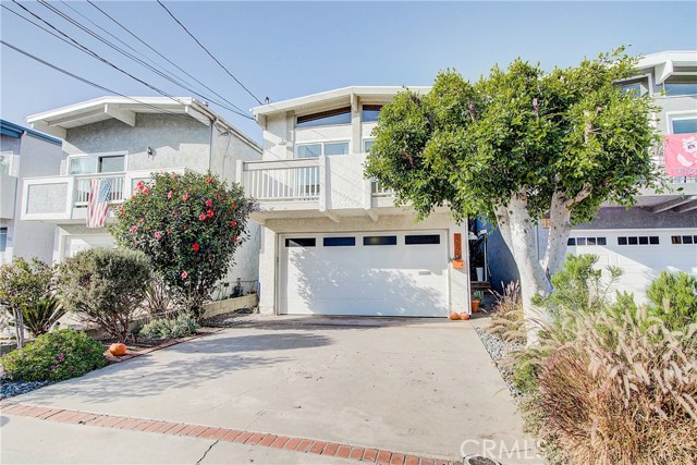 1525 Goodman Avenue, Redondo Beach, California 90278, 3 Bedrooms Bedrooms, ,2 BathroomsBathrooms,Residential,Sold,Goodman,SB19240967