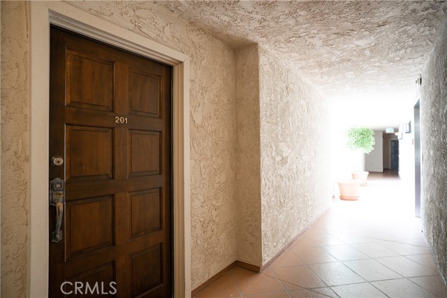 428 Esplanade, Redondo Beach, California 90277, 3 Bedrooms Bedrooms, ,2 BathroomsBathrooms,Residential,Sold,Esplanade,SB18127217