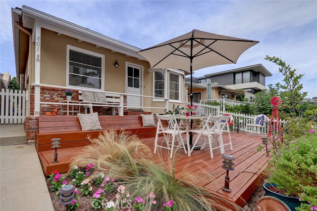 401 6th Street, Manhattan Beach, California 90266, 4 Bedrooms Bedrooms, ,1 BathroomBathrooms,Residential,Sold,6th,SB18178458