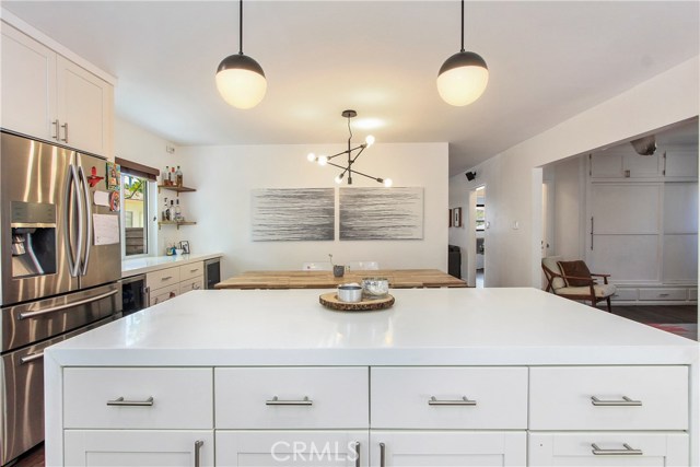 702 Maria Avenue, Redondo Beach, California 90277, 4 Bedrooms Bedrooms, ,2 BathroomsBathrooms,Residential,Sold,Maria,SB19137307