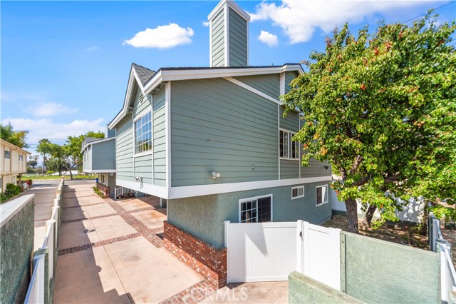 2715 Grant Avenue, Redondo Beach, California 90278, 3 Bedrooms Bedrooms, ,2 BathroomsBathrooms,Residential,Sold,Grant,SB21124171