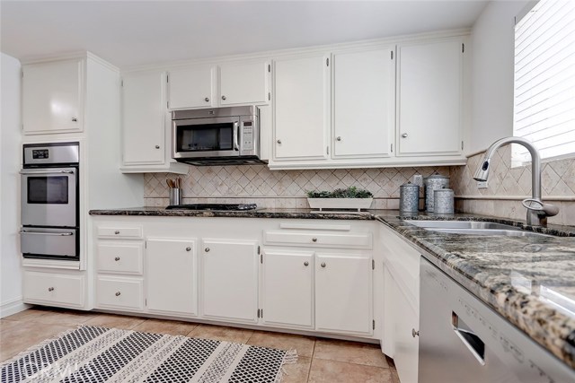 2913 Pacific Avenue, Manhattan Beach, California 90266, 3 Bedrooms Bedrooms, ,2 BathroomsBathrooms,Residential,Sold,Pacific,SB20150592