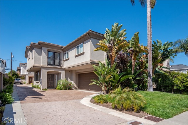 2227 Gates Avenue, Redondo Beach, California 90278, 4 Bedrooms Bedrooms, ,3 BathroomsBathrooms,Residential,Sold,Gates,SB21093316