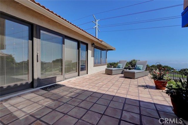 5810 Sunmist Drive, Rancho Palos Verdes, California 90275, 4 Bedrooms Bedrooms, ,3 BathroomsBathrooms,Residential,Sold,Sunmist,SB19187283