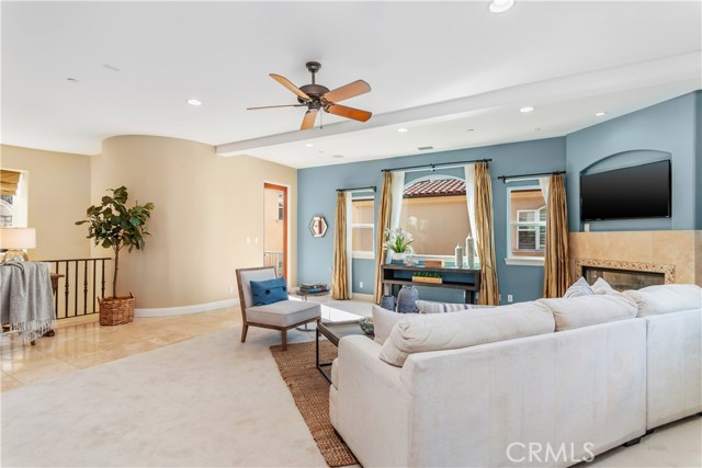708 Lucia Avenue, Redondo Beach, California 90277, 4 Bedrooms Bedrooms, ,2 BathroomsBathrooms,Residential,Sold,Lucia,SB20227014