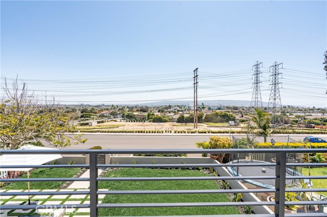 821 Anita Street, Redondo Beach, California 90278, 4 Bedrooms Bedrooms, ,1 BathroomBathrooms,Residential,Sold,Anita,SB20077059