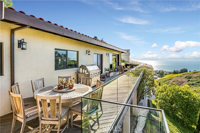 1539 Via Coronel, Palos Verdes Estates, California 90274, 5 Bedrooms Bedrooms, ,4 BathroomsBathrooms,Residential,Sold,Via Coronel,PV17088451