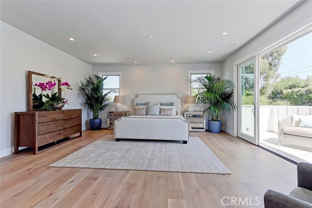 1450 23rd Street, Manhattan Beach, California 90266, 5 Bedrooms Bedrooms, ,2 BathroomsBathrooms,Residential,Sold,23rd,SB17111240