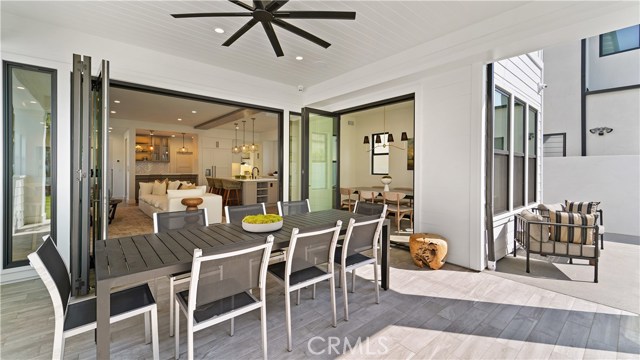 1712 Meadows Avenue, Manhattan Beach, California 90266, 5 Bedrooms Bedrooms, ,2 BathroomsBathrooms,Residential,Sold,Meadows,SB20199095