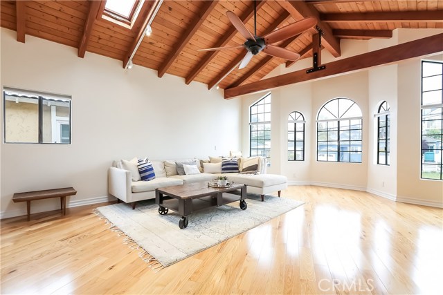 1640 Haynes Lane, Redondo Beach, California 90278, 3 Bedrooms Bedrooms, ,1 BathroomBathrooms,Residential,Sold,Haynes,SB19045432