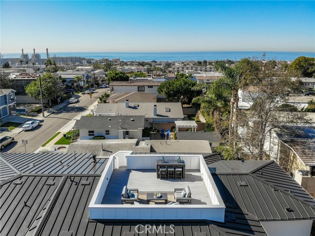 1037 2nd Street, Hermosa Beach, California 90254, 4 Bedrooms Bedrooms, ,3 BathroomsBathrooms,Residential,Sold,2nd,SB19264836