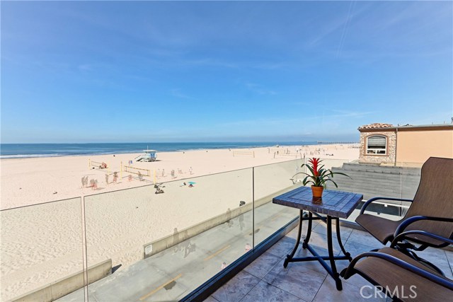 12 The Strand, Hermosa Beach, California 90254, 4 Bedrooms Bedrooms, ,2 BathroomsBathrooms,Residential,Sold,The Strand,SB18140848