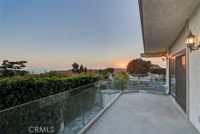 1540 Via Leon, Palos Verdes Estates, California 90274, 5 Bedrooms Bedrooms, ,4 BathroomsBathrooms,Residential,Sold,Via Leon,SB19156591