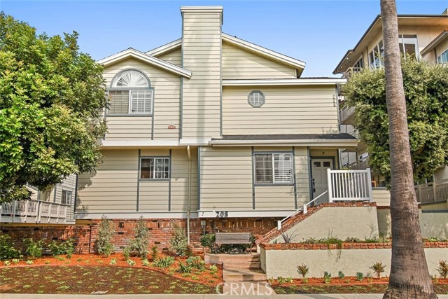 208 Catalina Avenue, Redondo Beach, California 90277, 3 Bedrooms Bedrooms, ,2 BathroomsBathrooms,Residential,Sold,Catalina,SB20172494