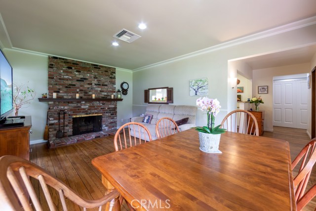 729 27th Street, Manhattan Beach, California 90266, 3 Bedrooms Bedrooms, ,2 BathroomsBathrooms,Residential,Sold,27th,RS20129725