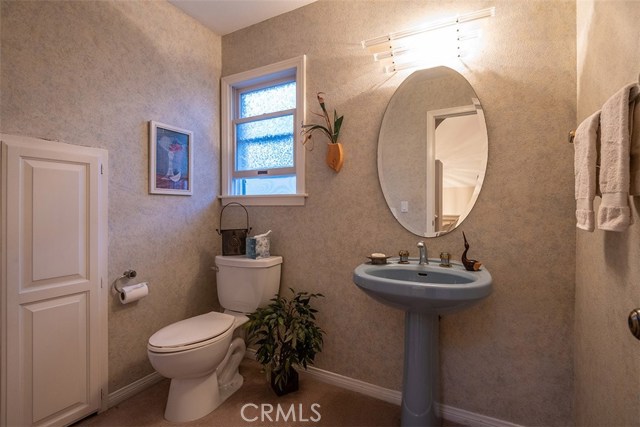 2708 Laurel Avenue, Manhattan Beach, California 90266, 3 Bedrooms Bedrooms, ,3 BathroomsBathrooms,Residential,Sold,Laurel,SB19150797