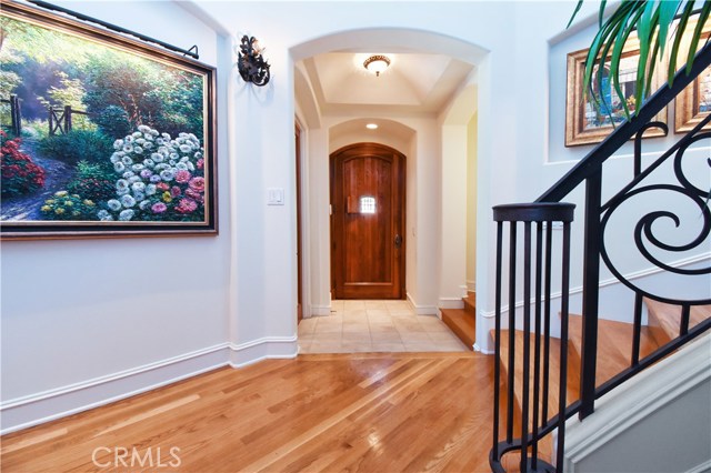 Another view of the foyer.