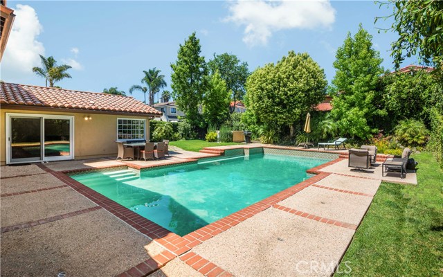 29710 Whitley Collins Drive, Rancho Palos Verdes, California 90275, 5 Bedrooms Bedrooms, ,2 BathroomsBathrooms,Residential,Sold,Whitley Collins,PV17150081