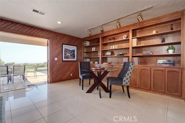 5810 Sunmist Drive, Rancho Palos Verdes, California 90275, 4 Bedrooms Bedrooms, ,3 BathroomsBathrooms,Residential,Sold,Sunmist,SB19187283