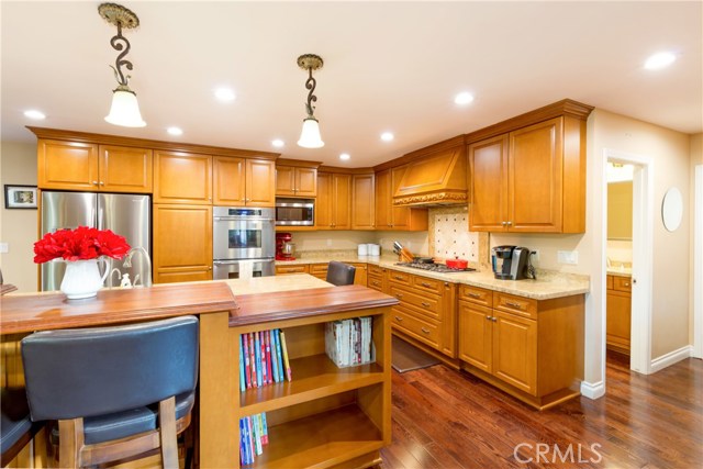 2219 Pullman Lane, Redondo Beach, California 90278, 3 Bedrooms Bedrooms, ,3 BathroomsBathrooms,Residential,Sold,Pullman,SB21008697