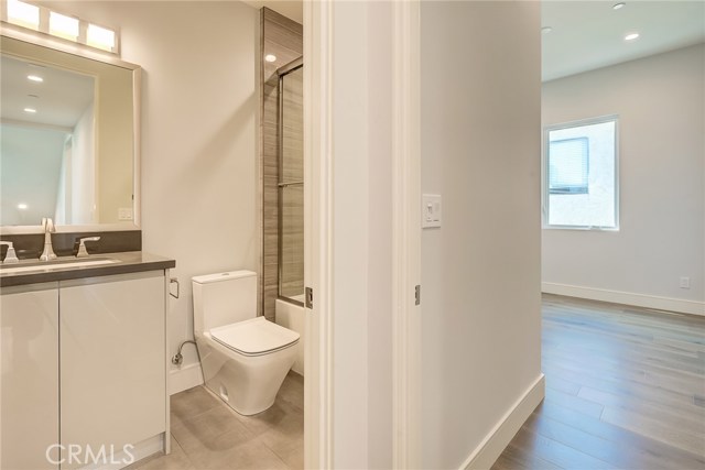 1809 Green Lane, Redondo Beach, California 90278, 5 Bedrooms Bedrooms, ,5 BathroomsBathrooms,Residential,Sold,Green,PV19214321