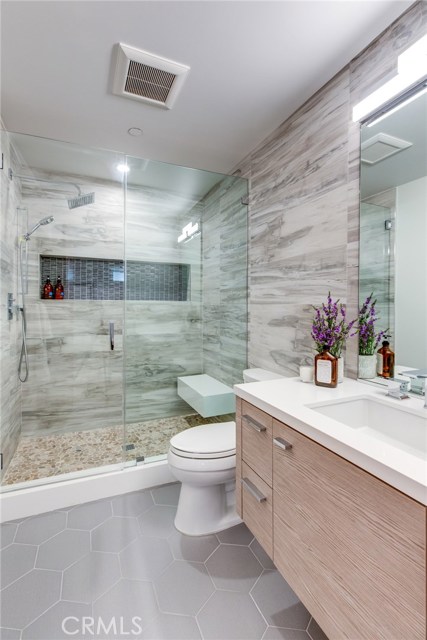 728 Lucia Avenue, Redondo Beach, California 90277, 4 Bedrooms Bedrooms, ,2 BathroomsBathrooms,Residential,Sold,Lucia,SB19142889