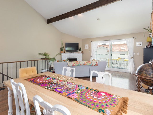 110 Juanita Avenue, Redondo Beach, California 90277, 2 Bedrooms Bedrooms, ,1 BathroomBathrooms,Residential,Sold,Juanita,SB19190456