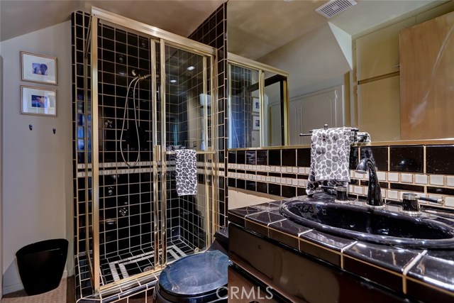 2704 Hermosa Avenue, Hermosa Beach, California 90254, 2 Bedrooms Bedrooms, ,2 BathroomsBathrooms,Residential,Sold,Hermosa,SB19059337