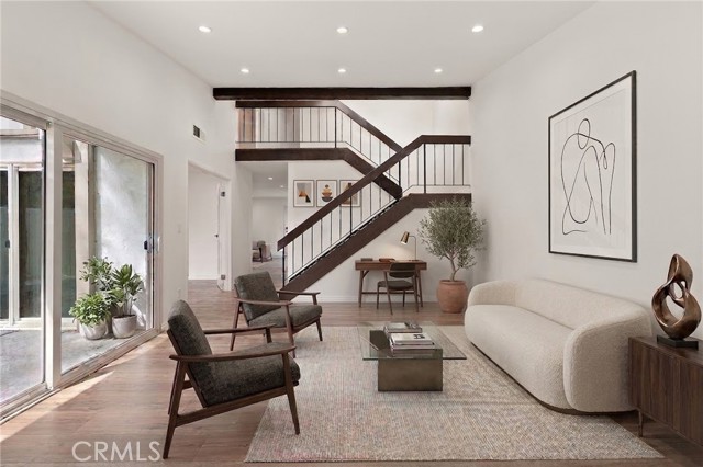 feature listing property photo