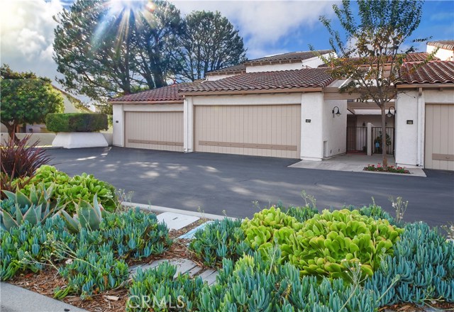 17 Seaview Drive, Rolling Hills Estates, California 90274, 3 Bedrooms Bedrooms, ,2 BathroomsBathrooms,Residential,Sold,Seaview,PV19273512