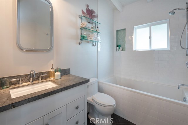 1723 Golden Avenue, Hermosa Beach, California 90254, 3 Bedrooms Bedrooms, ,2 BathroomsBathrooms,Residential,Sold,Golden,SB19163062
