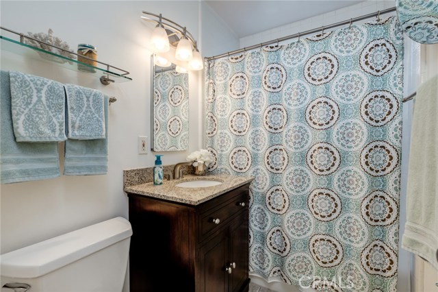 607 Camino Real, Redondo Beach, California 90277, 2 Bedrooms Bedrooms, ,2 BathroomsBathrooms,Residential,Sold,Camino Real,SB20134527